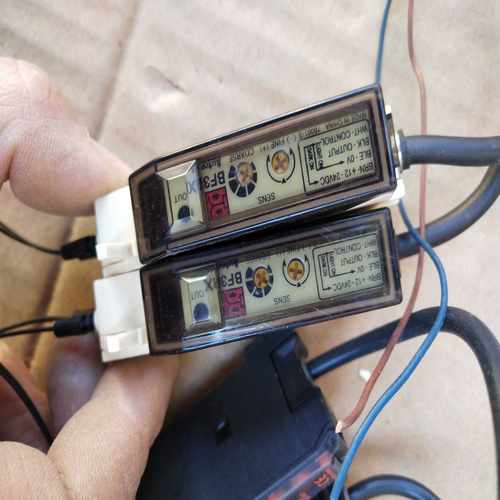 询价拍~ E3X－DA11－S光纤放大器 BF3RX。四个一起