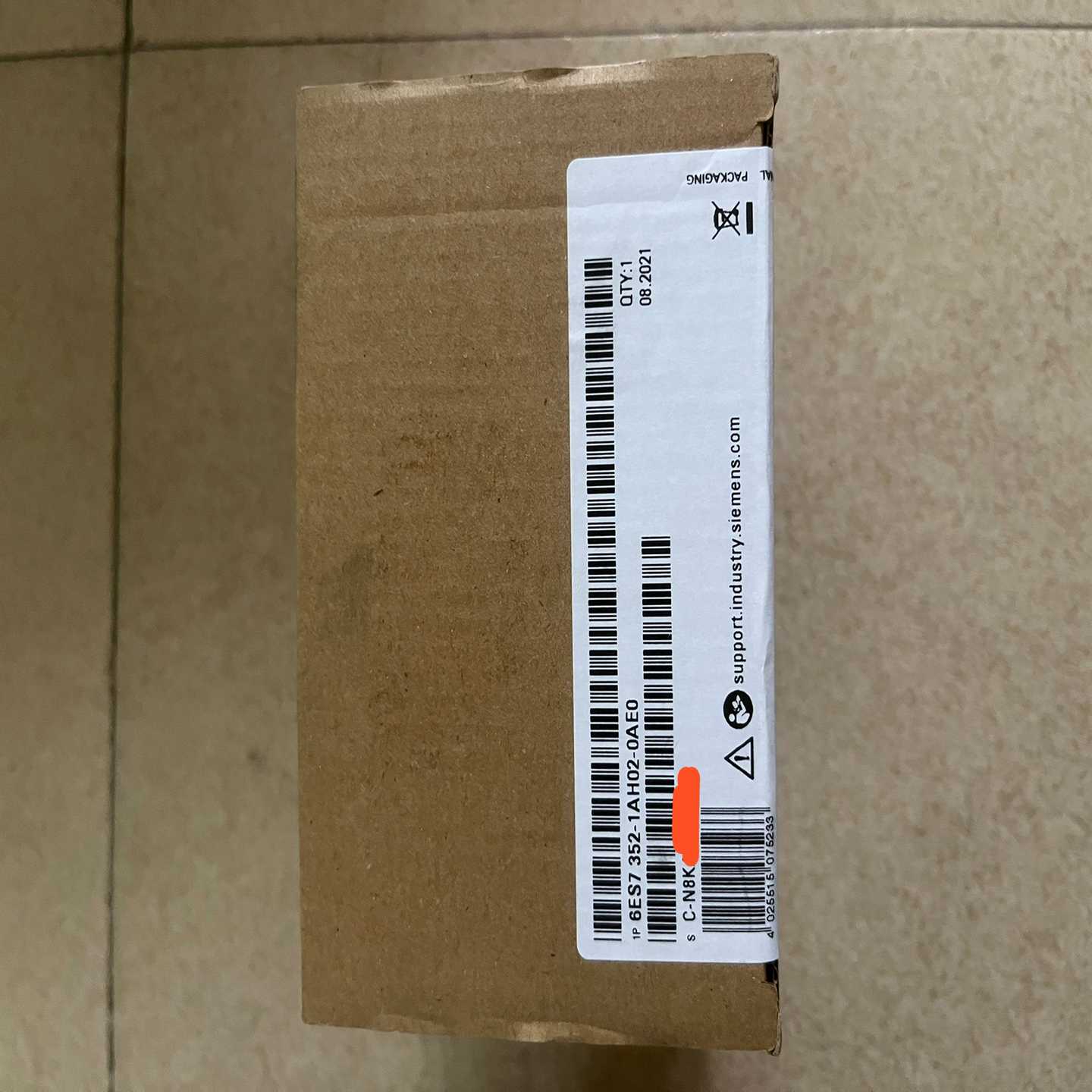 【议价】352-1AH02，未拆封。适用