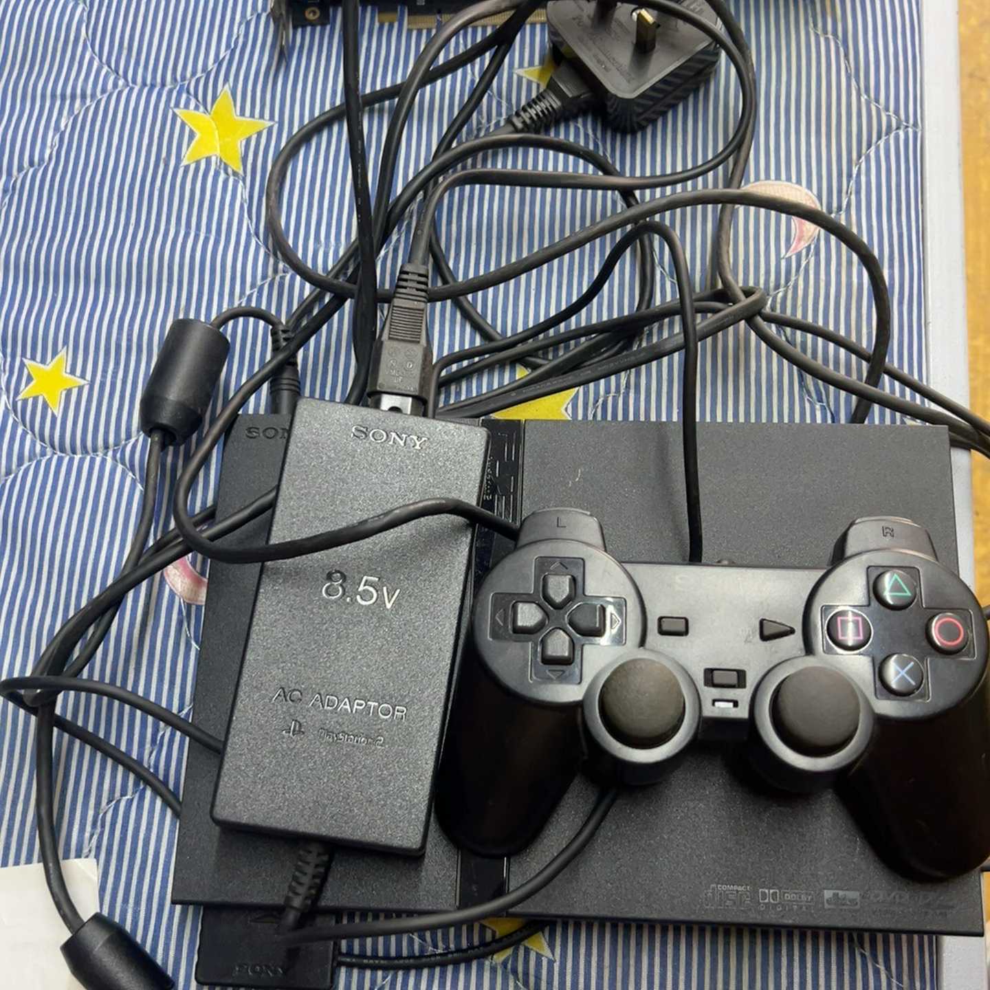 原装索尼PS2游戏机SCPH-77006一台，此机正常通电进--议价商品