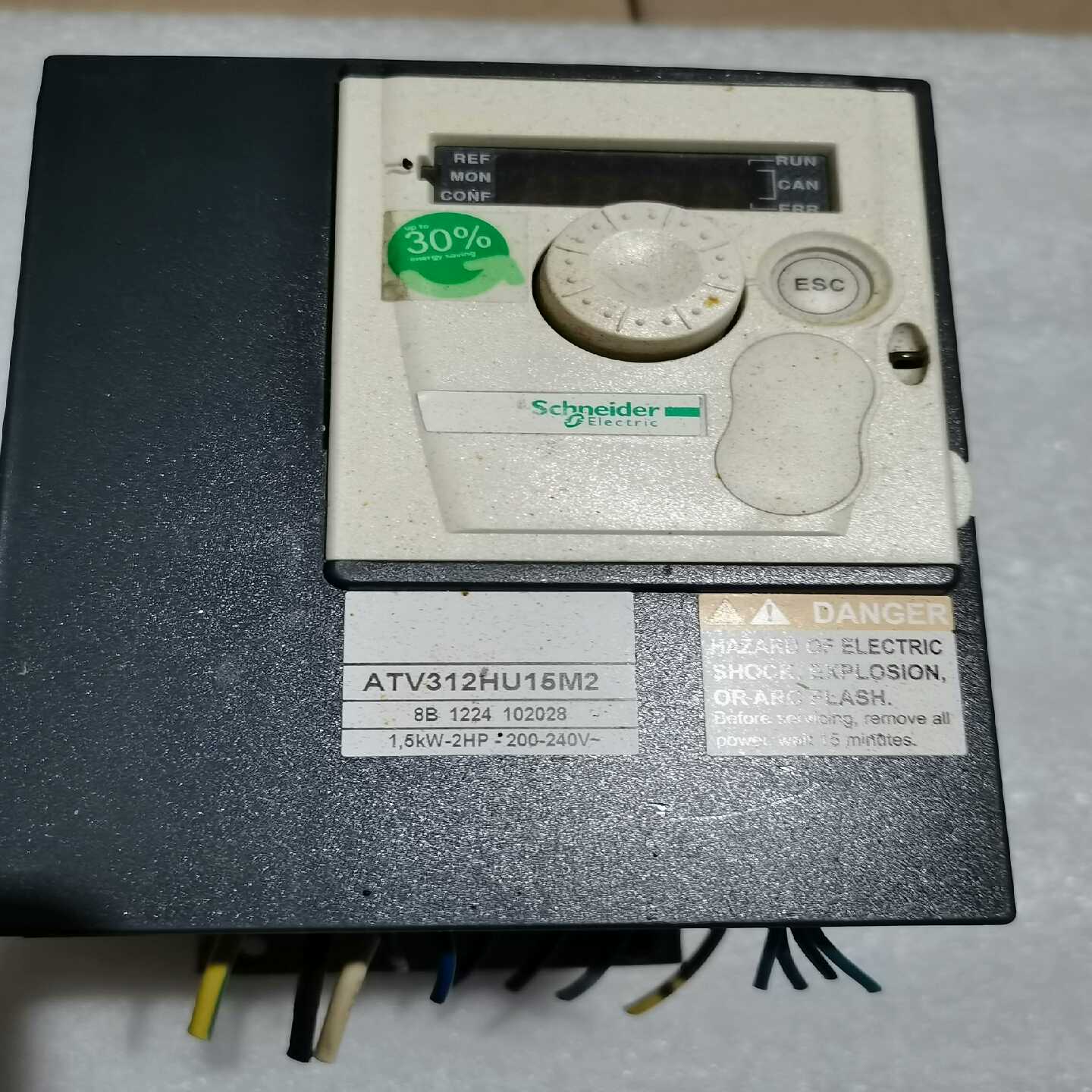 议价Vi1215M2施变频器实图现货功能正常拆机