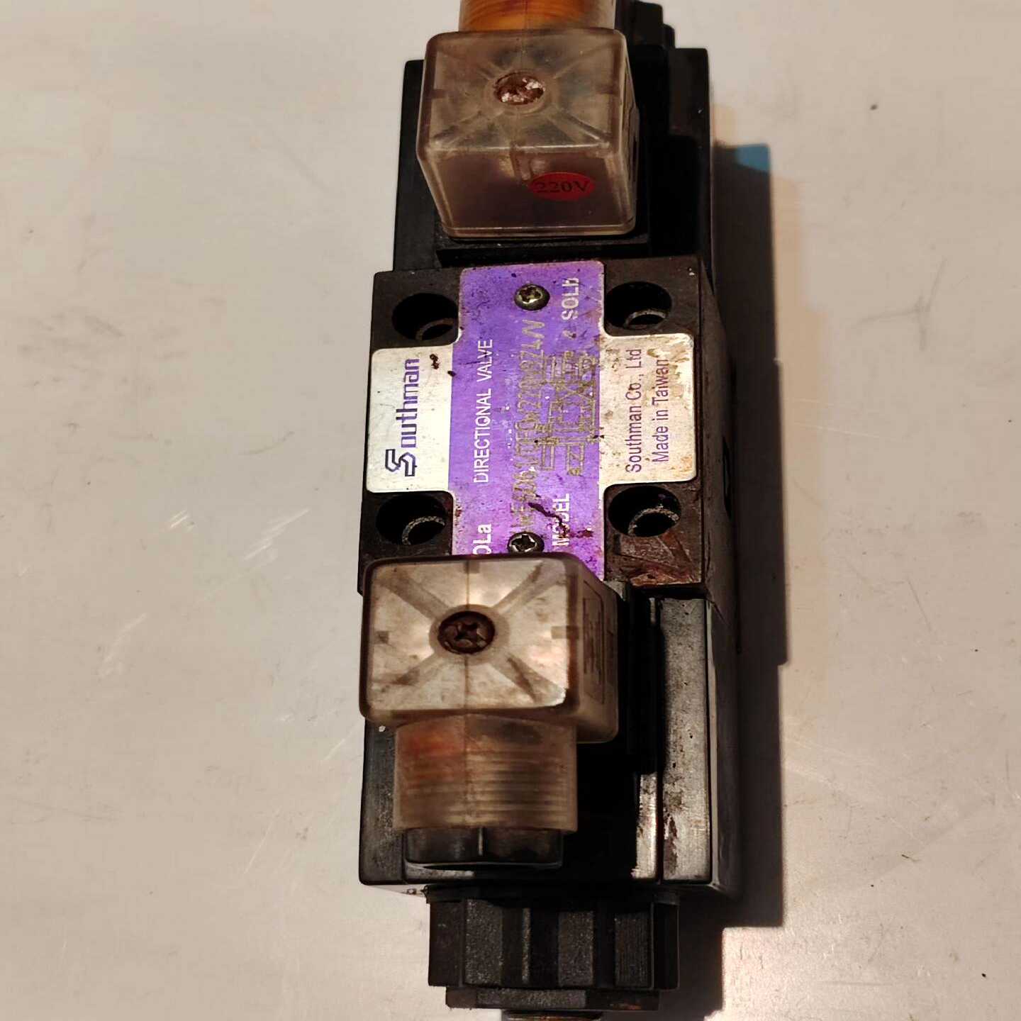 台湾Southman电磁液压阀4WE61/0FCW2询价