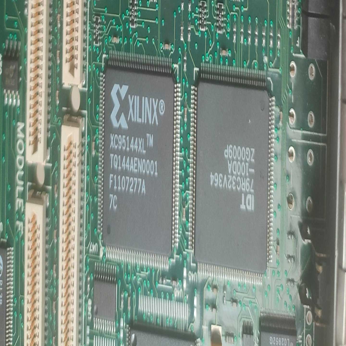 XC95144XL带板拍前询价