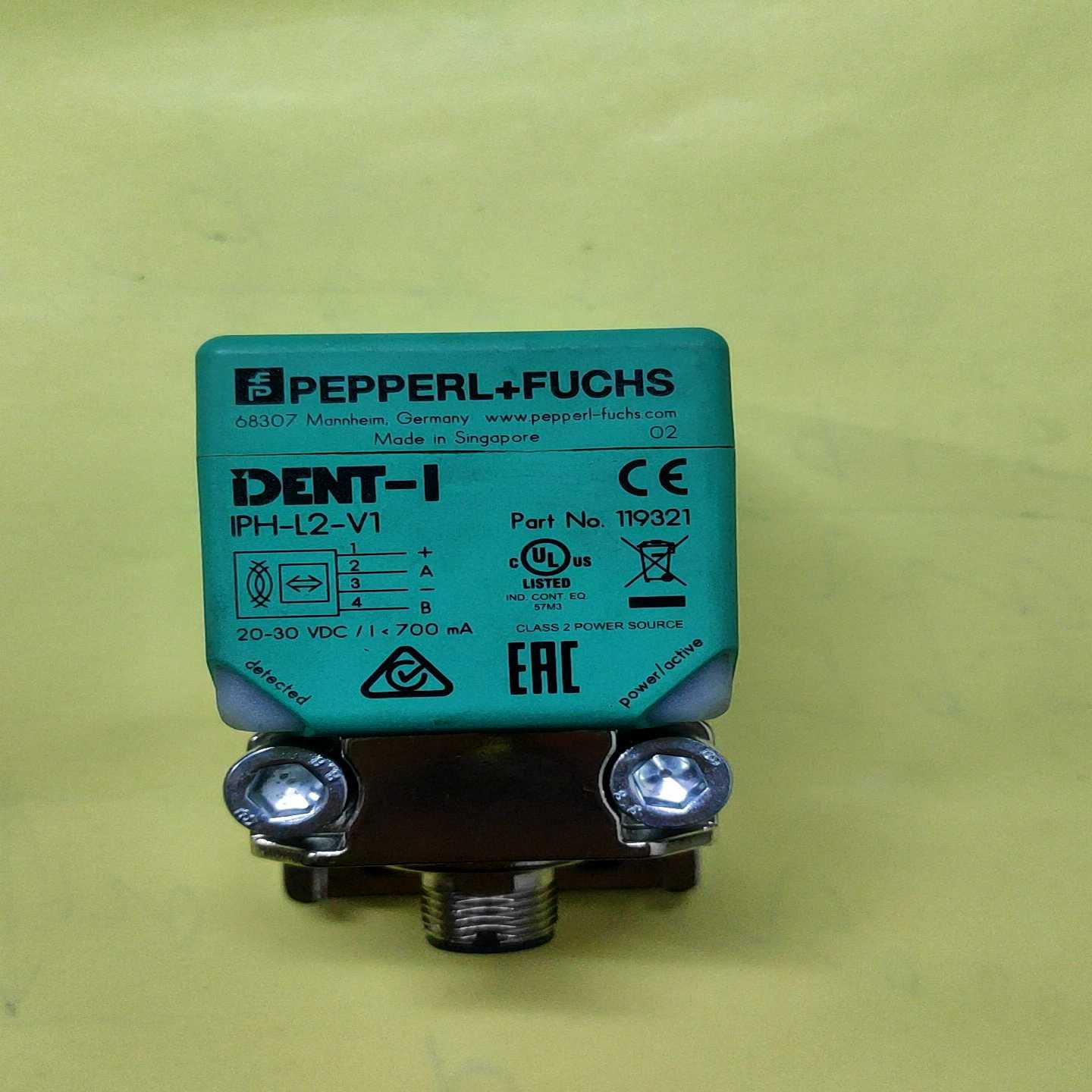 询价~倍加福RFID读写头,IPH-L2-V1,带包装。