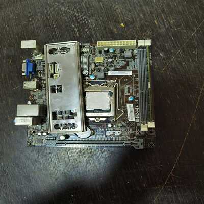 精英H61H2-M4 LGA1155  正常开机 8张~询价