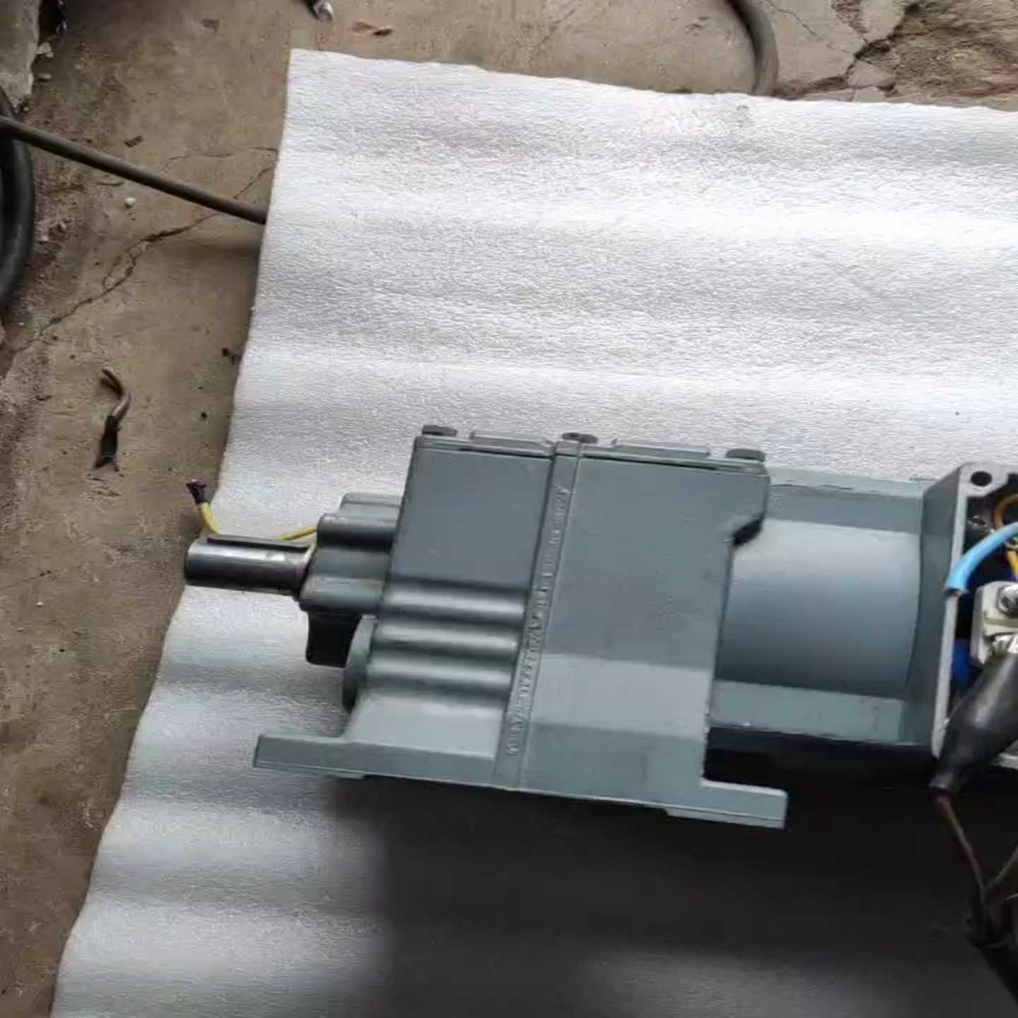 Sew减速机，，功率180瓦，速比，10.15具体型号有标牌--议价商品