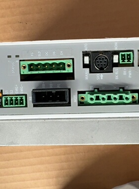 日本INI驱动器SCONCB400ACC02A，议价商品