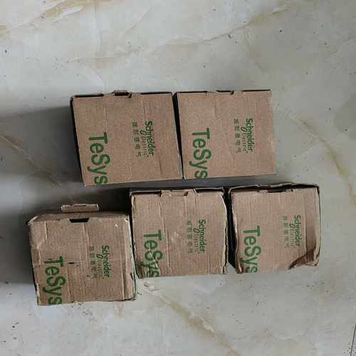 CAD32M7C控制继电器，接触器式中间继电器3开2闭询价
