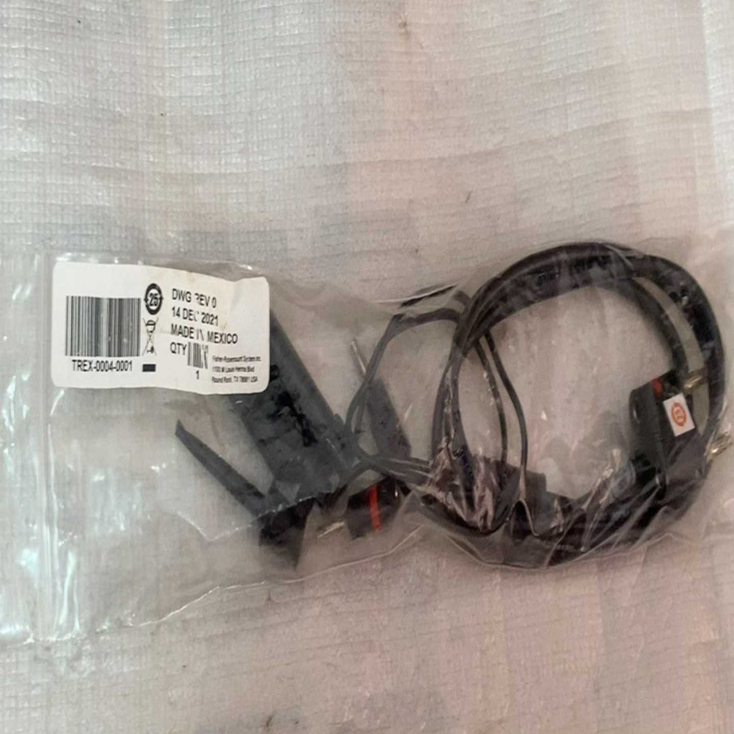 （请询价）全新原装正品475手操器通讯线有1套，TREX-000