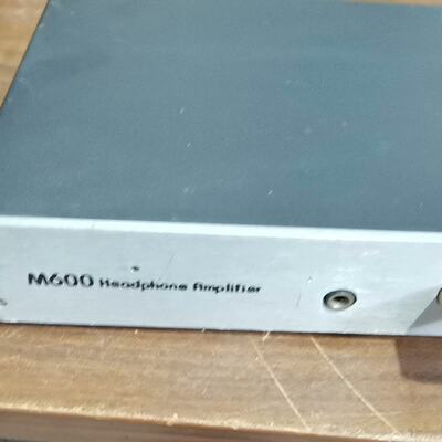 【询价】m600耳放，实物图 ，正常开机通电，AD823运放，正常使