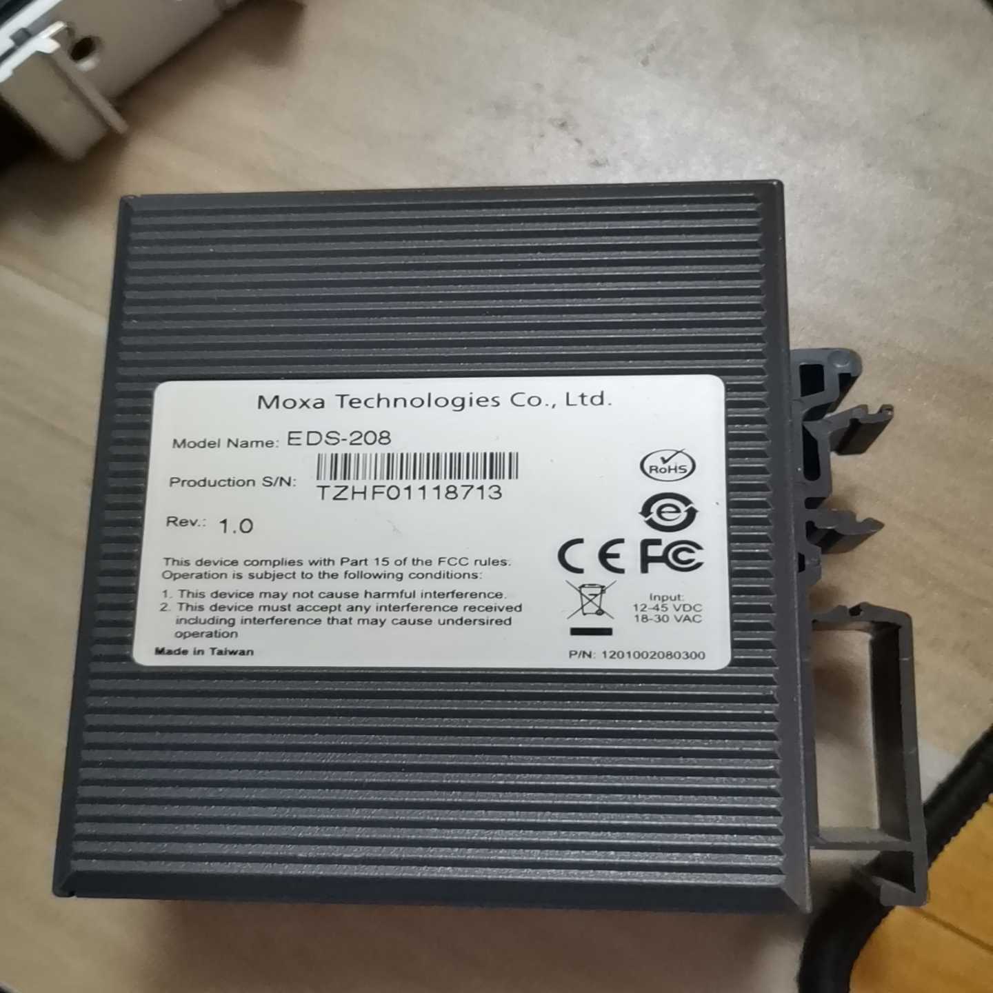 询价-moxa交换机eds-208，1台