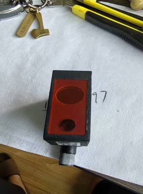 BANNER邦纳LE250IQ激光位移功能正常实拍图--议价商品