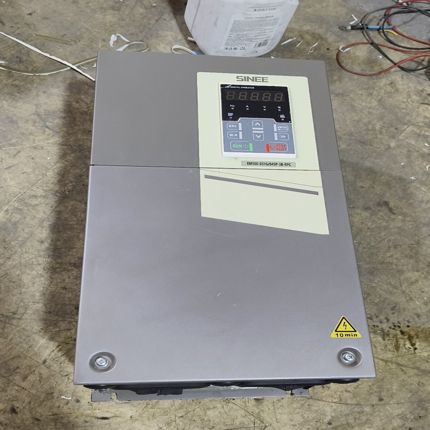 EM500-037G/045P-3B-RPC正弦变频器，37--议价商品