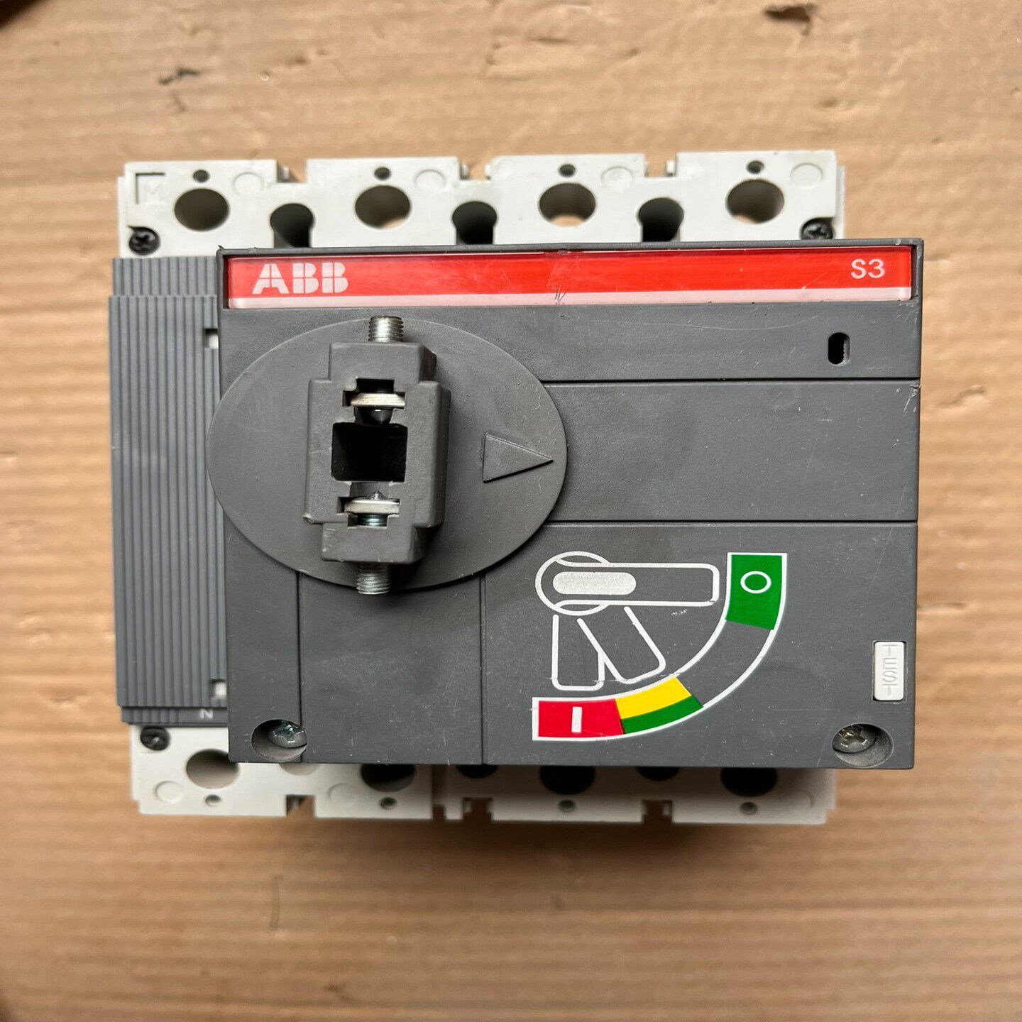 ABB塑壳断路器S3N 250A   图片来自实物~询价