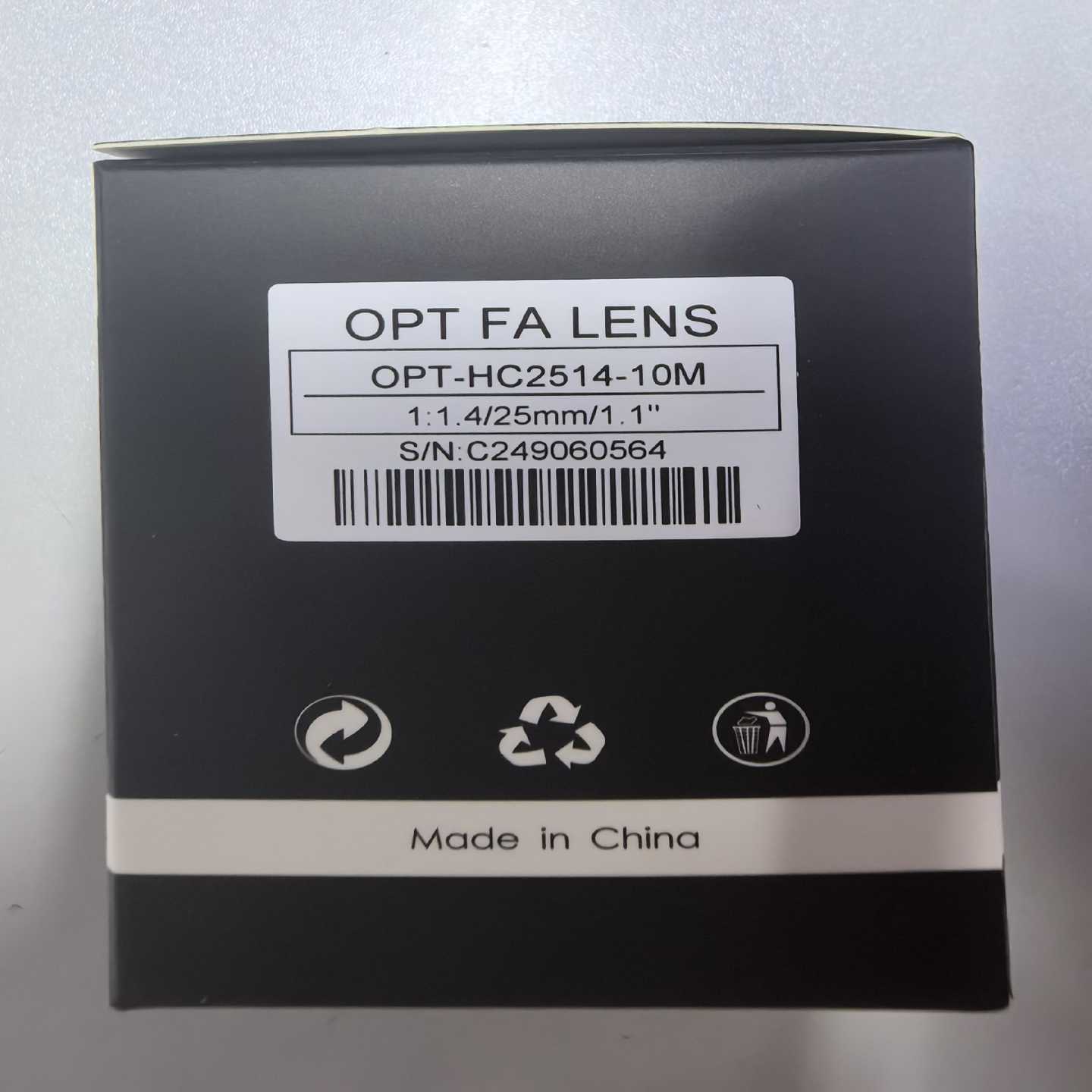 议价O-2514-10M物镜一个，实物如图，全新未拆封，