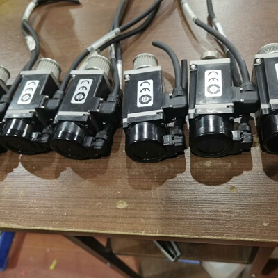 询价*伺服电机R88M1M10030TS2100W