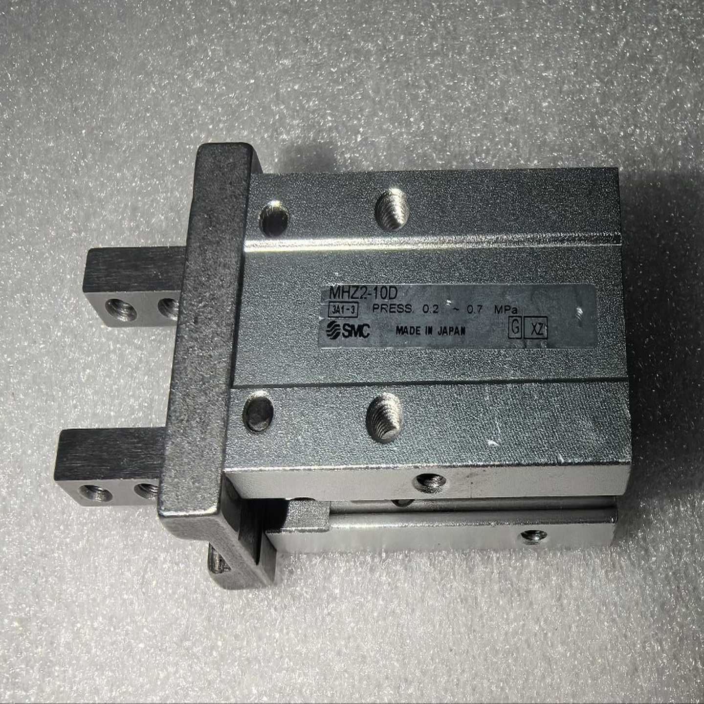 SMC手指气缸/MHZ2-10D，只有1台--议价商品