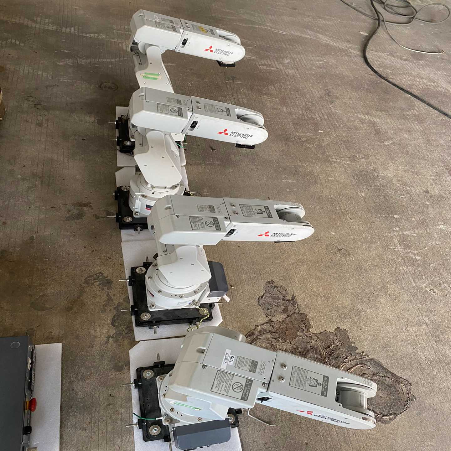 (询价)三菱机器人RV-2F-Q CR750-02VQ-1 议价