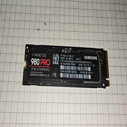 三星980PRO1TB固态硬盘，M.2接口，PCIe4--议价商品
