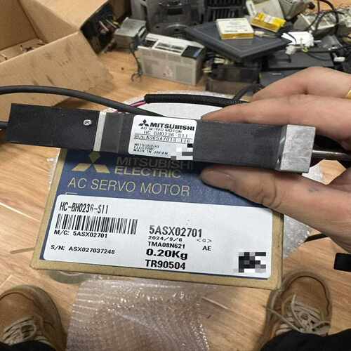 HC-BH0236-S11贴片机马达实物图拍摄用~询价