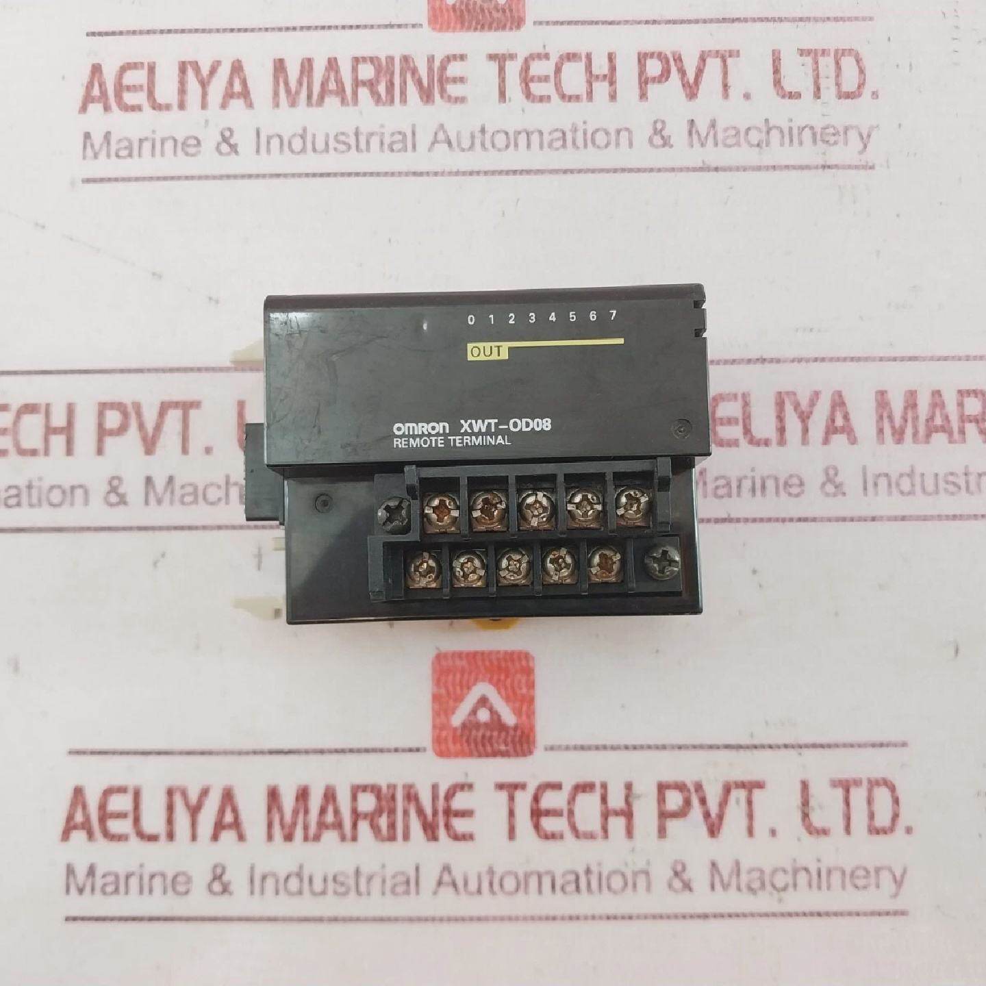 Omron XWTOD08 Remote Terminal 24V DC 0.5APoint