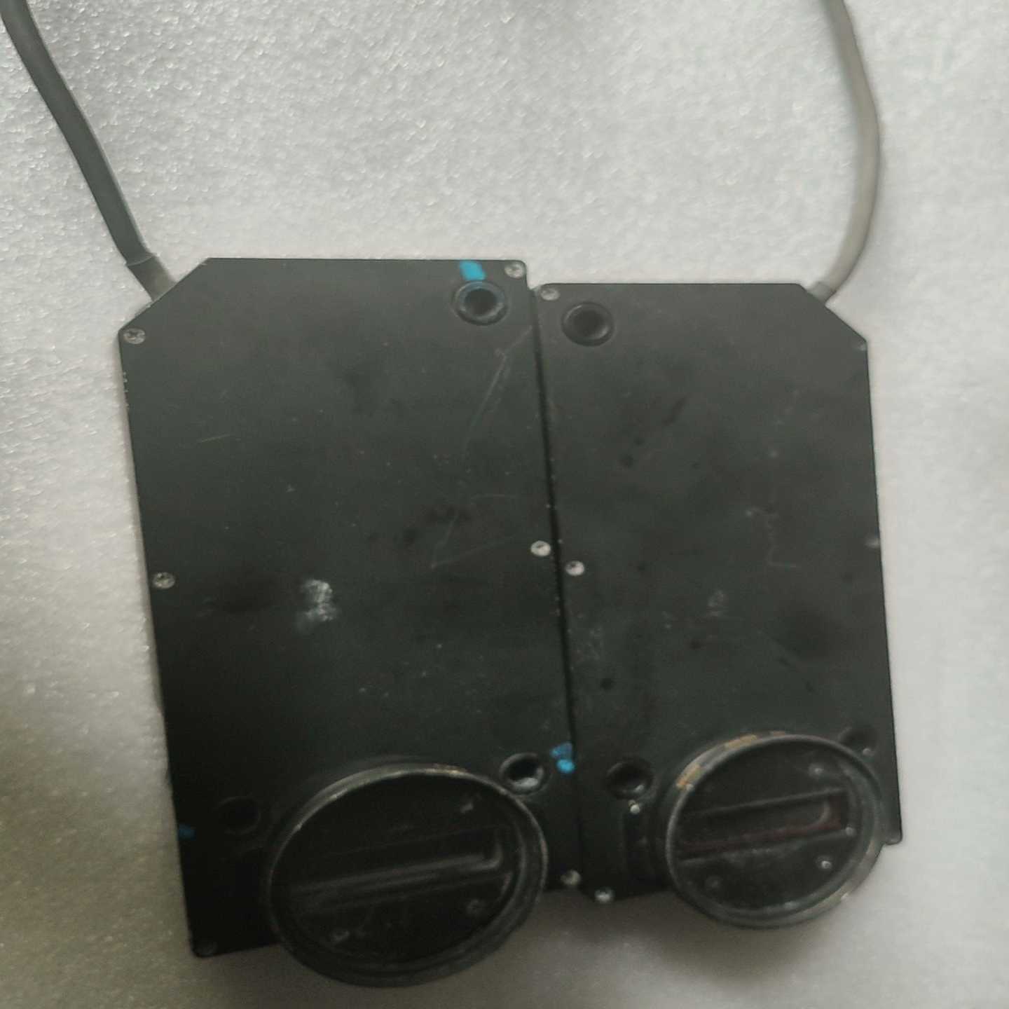 询价山武PBZ-CL030V激光传感器一套日本原装进口，实