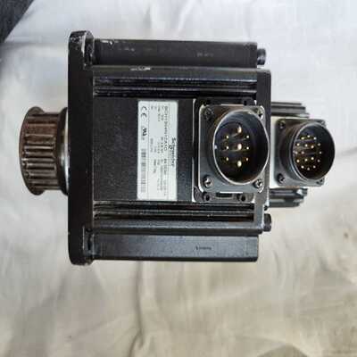 询价拍~伺服电机BCH1304N12A1C包功能正常，