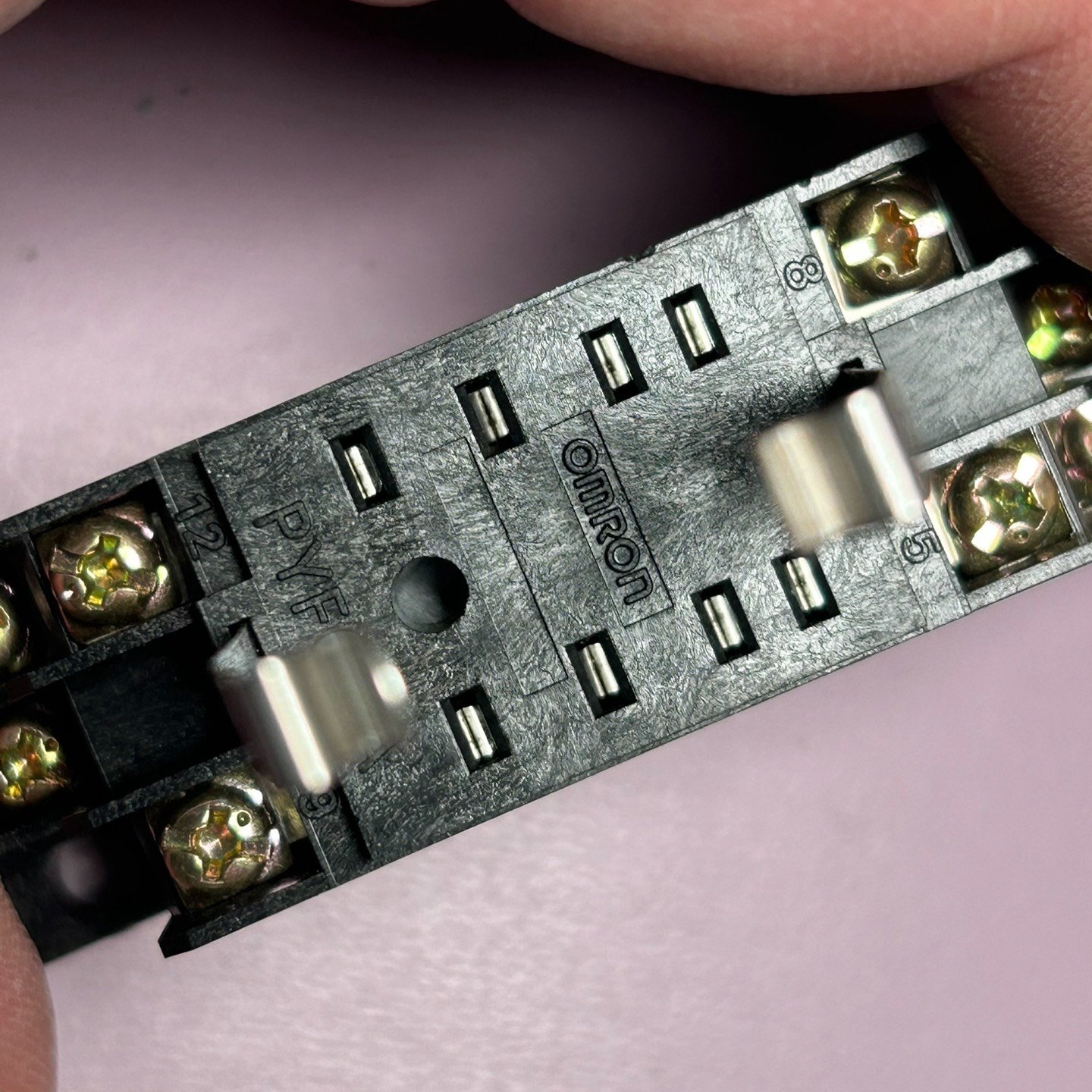 OMRON继电器底座PYF08A八脚10个议价,电子元器件市场,其它元器件,淘宝优惠券,粉丝福利购,淘宝优惠卷