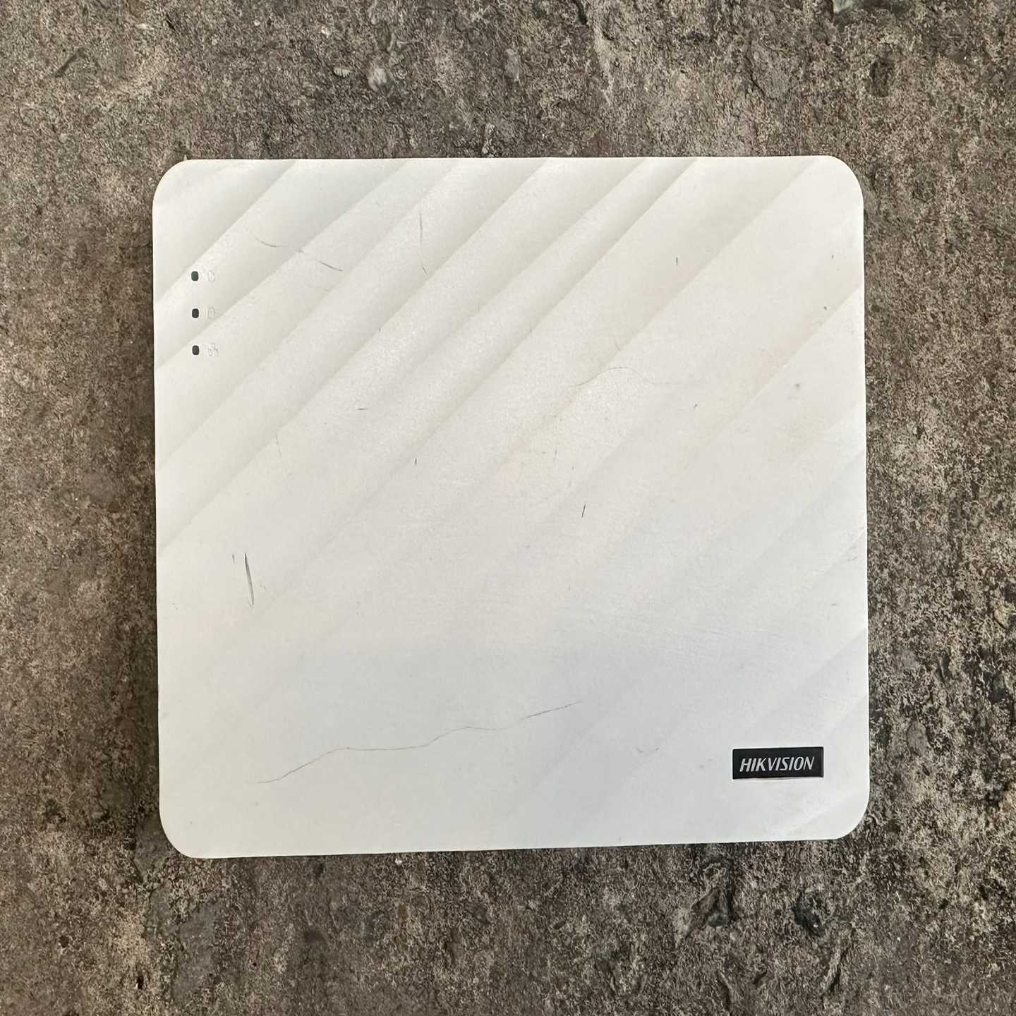 海康威视DS-7108N-F1/8P(B)硬盘录像机8-议价