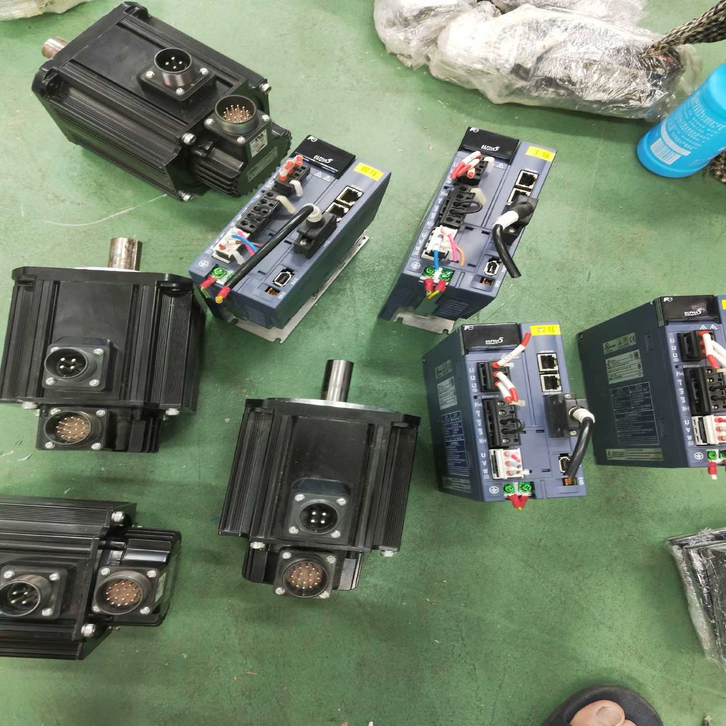 富士1.5KW伺服电机，驱动RYH152F5-VV2，电机G询价