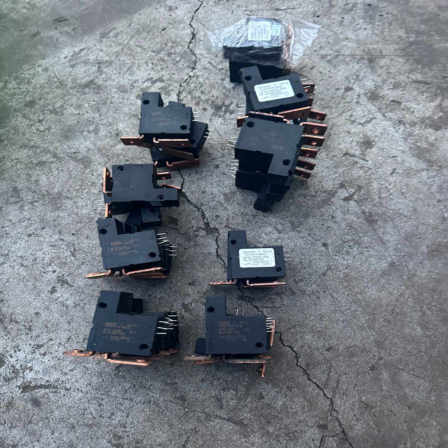 询价接触器721D-R1A-B032