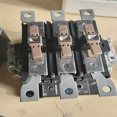 咨询-接触器3TF51-AC220V