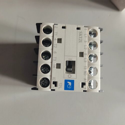 富士型交流接触器型号SK12LE10DC24V线圈电议价