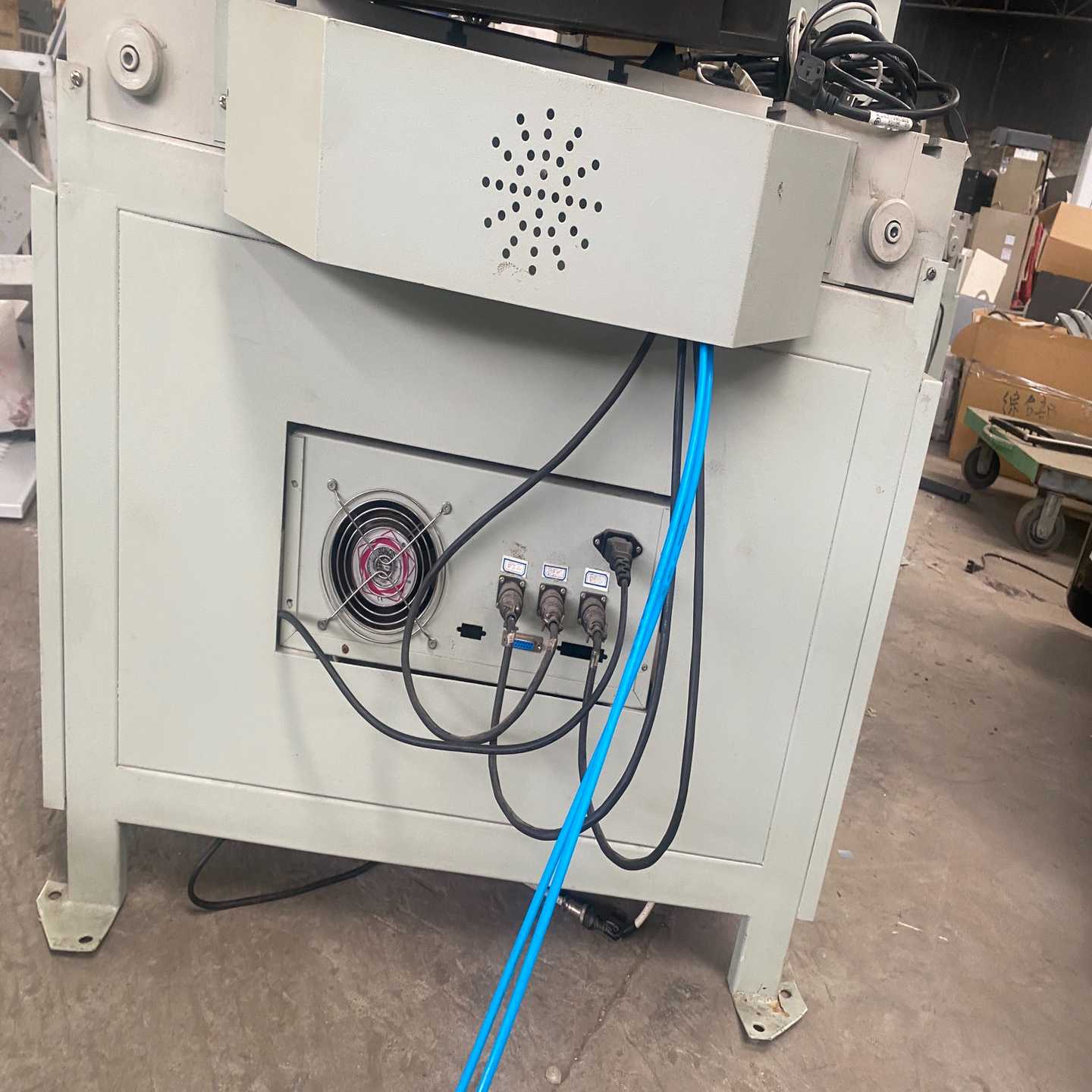 询价~惠普ML310E GEN8 V2 2.5寸8盘位笼子