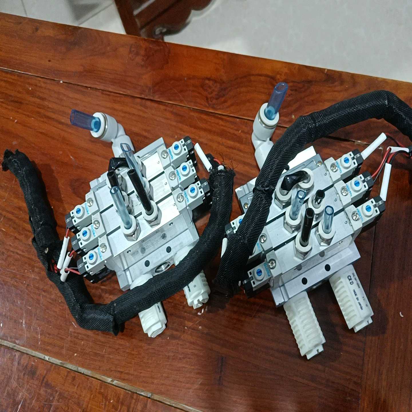 电磁阀VUVG-L14-P53C-T-G18-1P