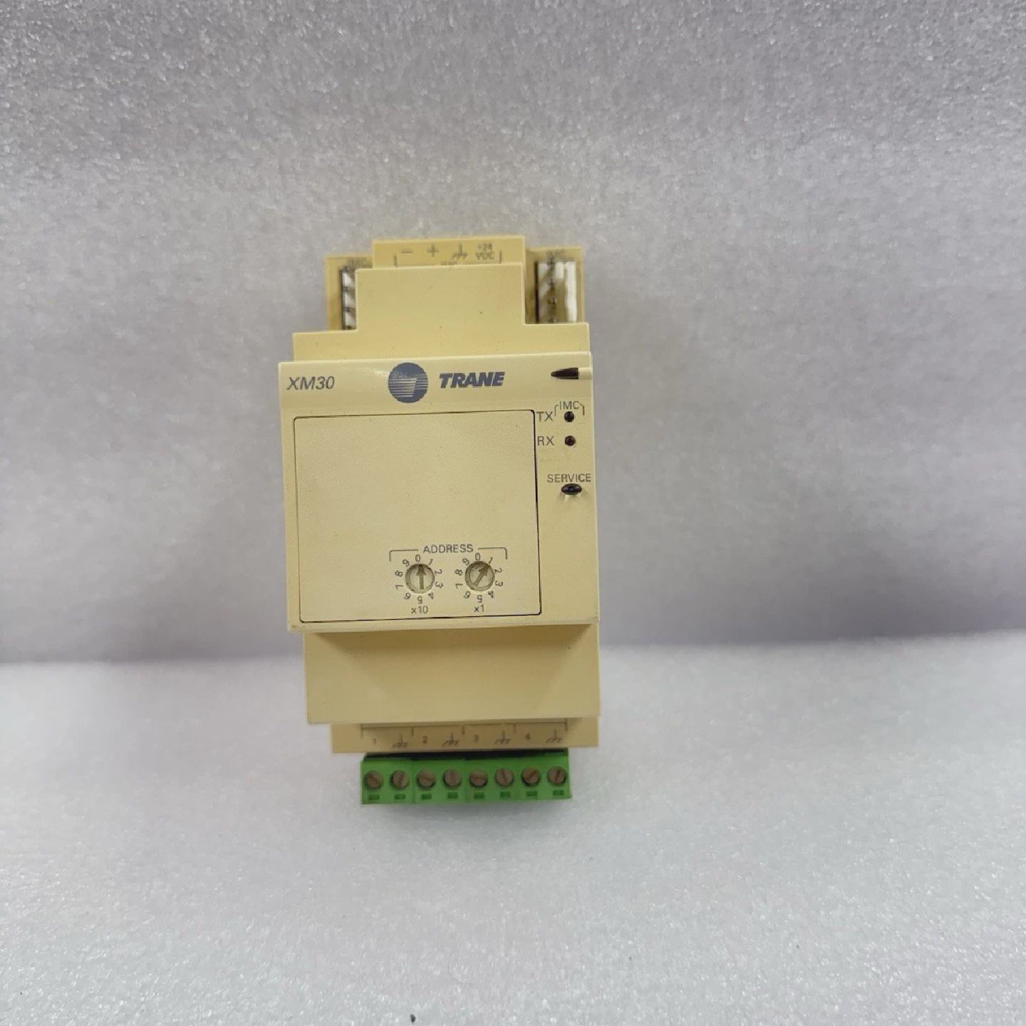Trane XM30 X1365146901 Rev 100 Expansion Modul 24VDC Geprft - 实物图