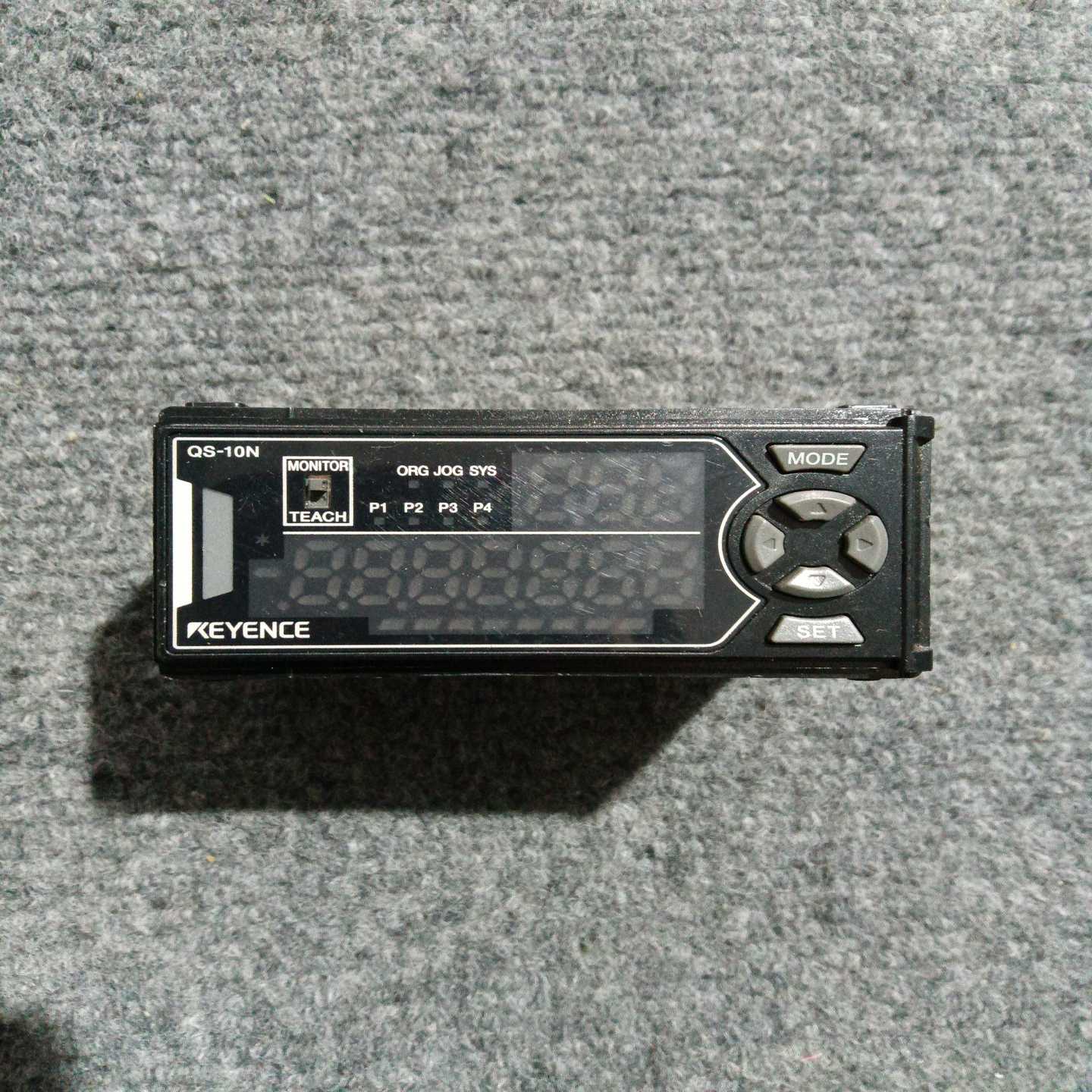 基恩士QS-10N混合型步进驱动器,成色如图,直接拍询价