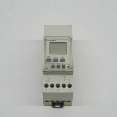 议价7Lf4111  7Lf4 111 Digitale Zeitschaltuhr 230V 5060Hz 10T