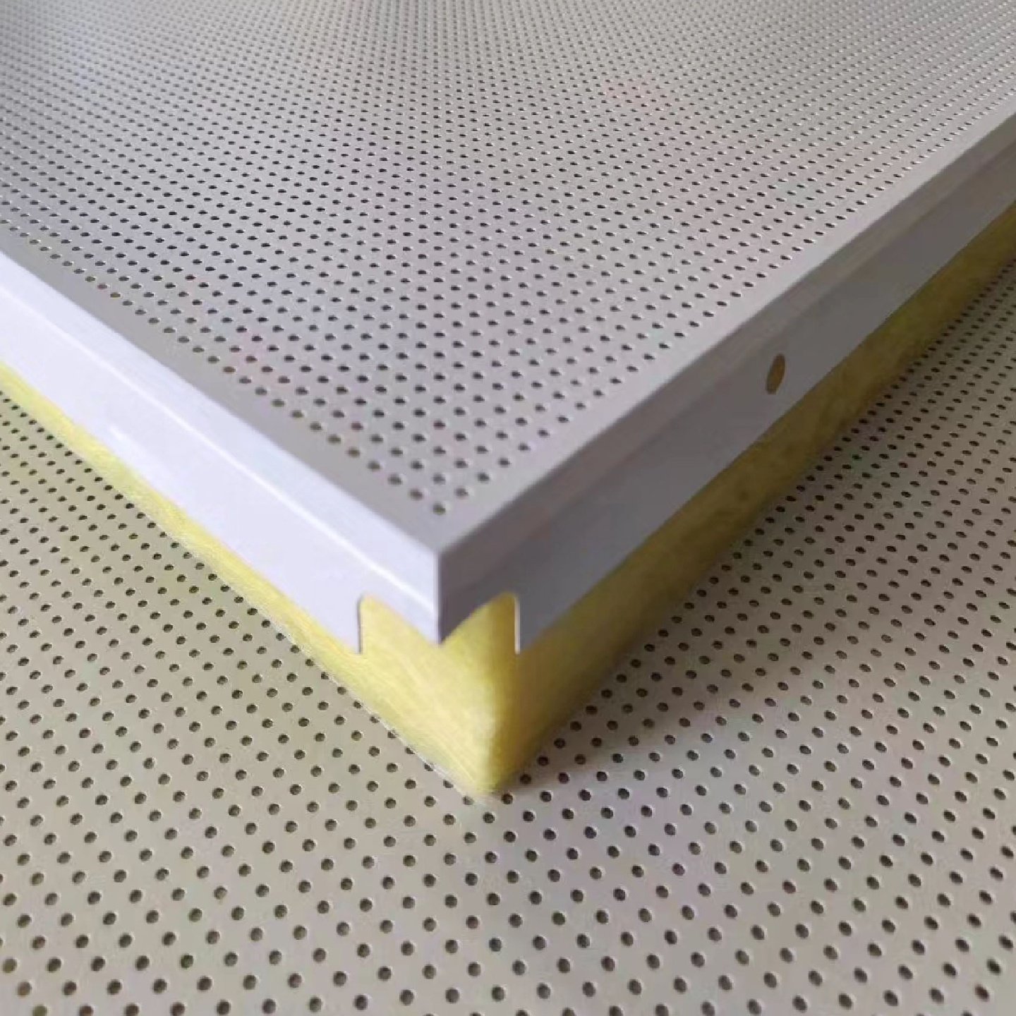 铝天花合金扣板复合吸音板防撞金属穿孔微孔防火防潮机房隔吸音板,户外/登山/野营/旅行用品,修补包/修补贴,淘宝优惠券,粉丝福利购,淘宝优惠卷