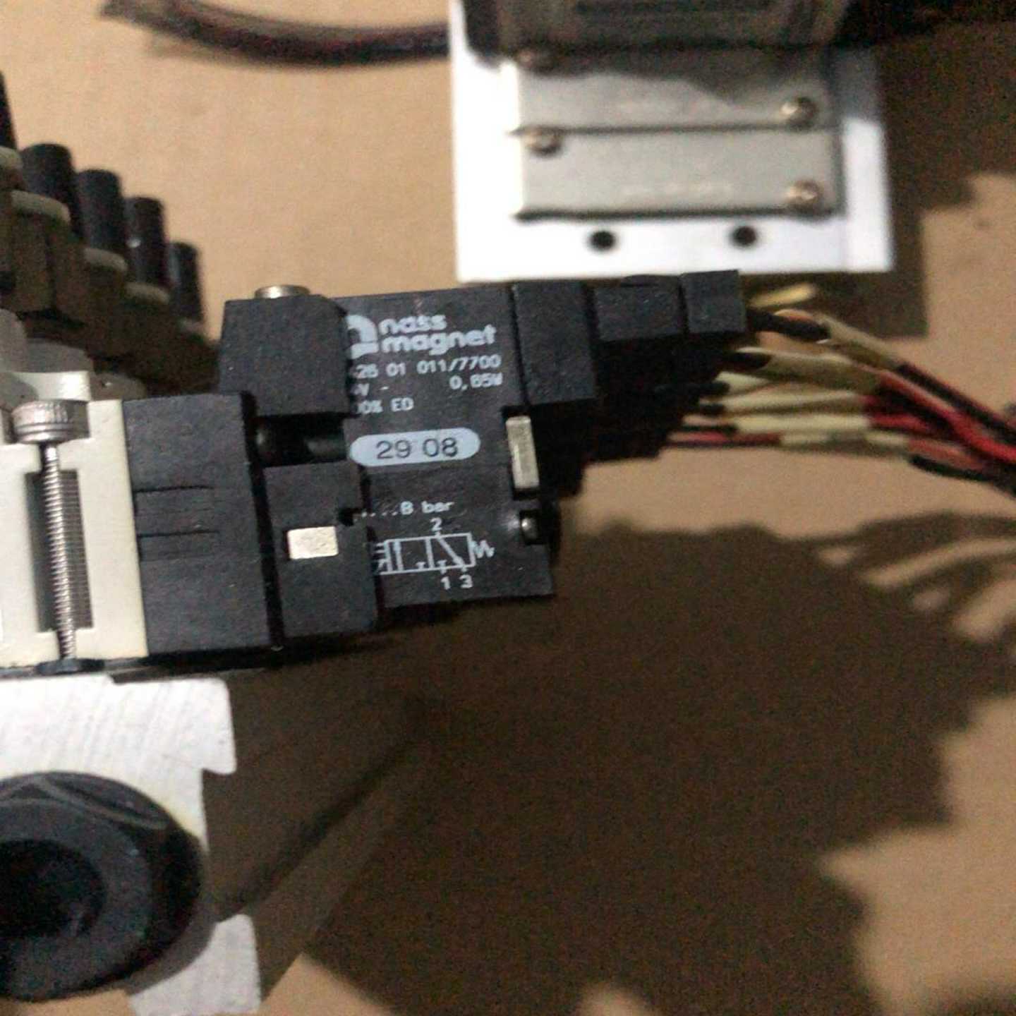 YPC电磁阀SC311D-F5-P-L-D4     10个~询价