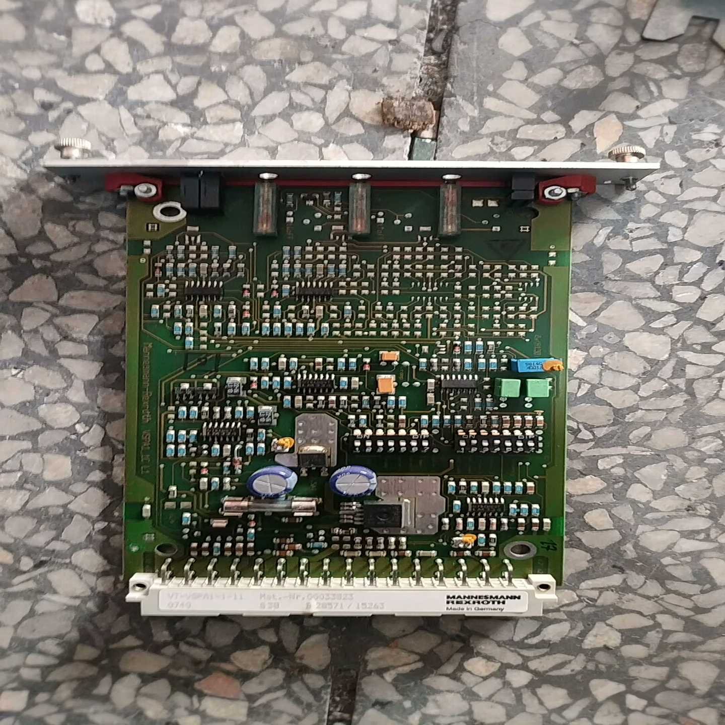 力士乐比例放大器VT-VSPA1-1-11型号R9000--议价商品