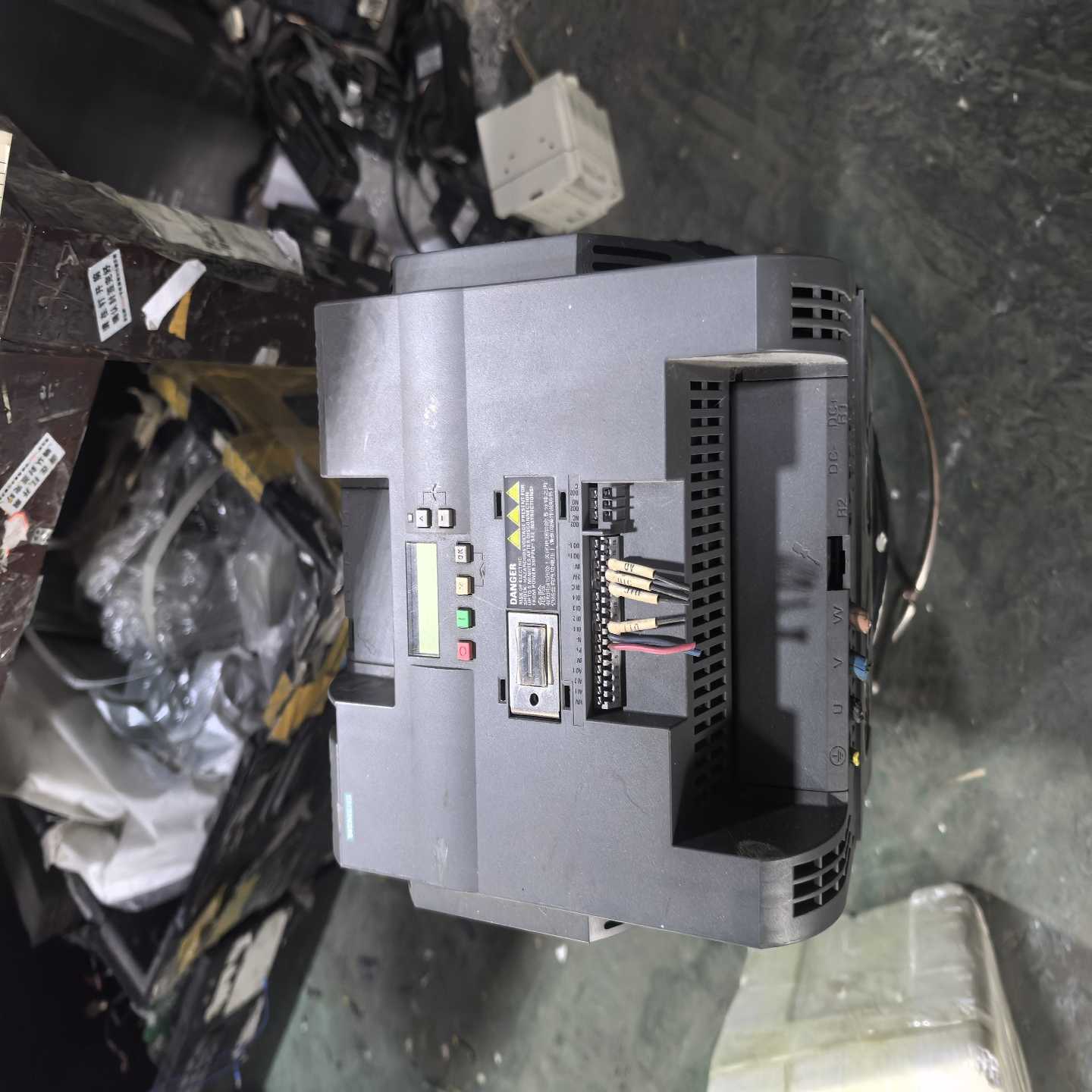 V20变频器6SL3210-5BE32-2UV022询价