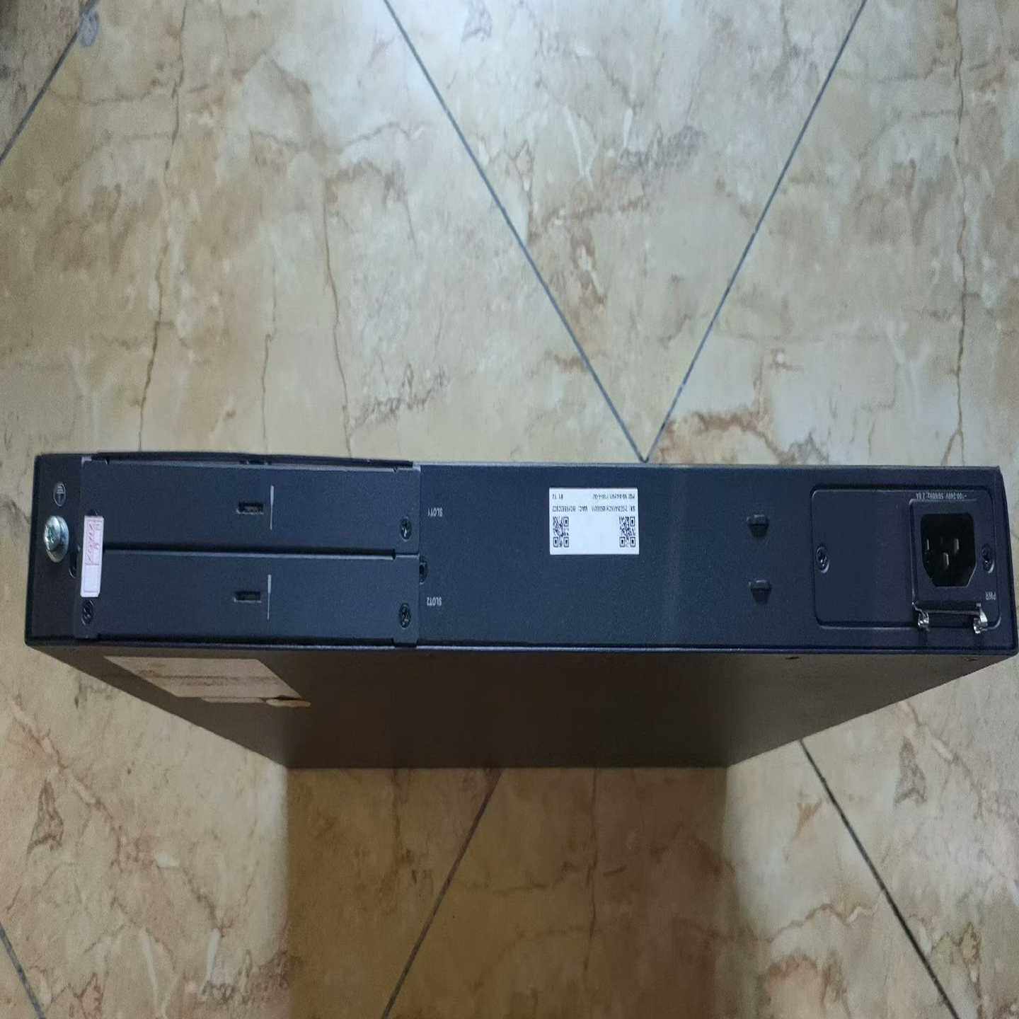 思科CISCO C9200-48P-E 带一个C9200-N