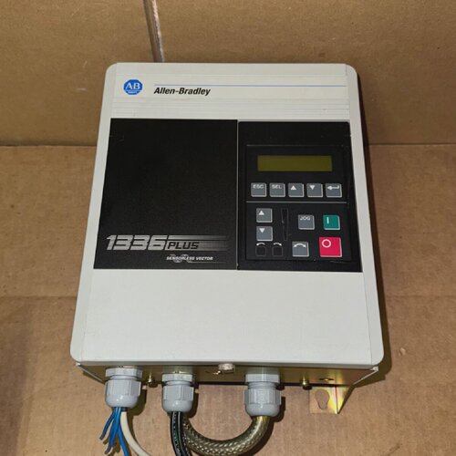 ALLENBRADLEY1336SBRF30AEDE4交流电驱动器1336PLUS4248KVA二手