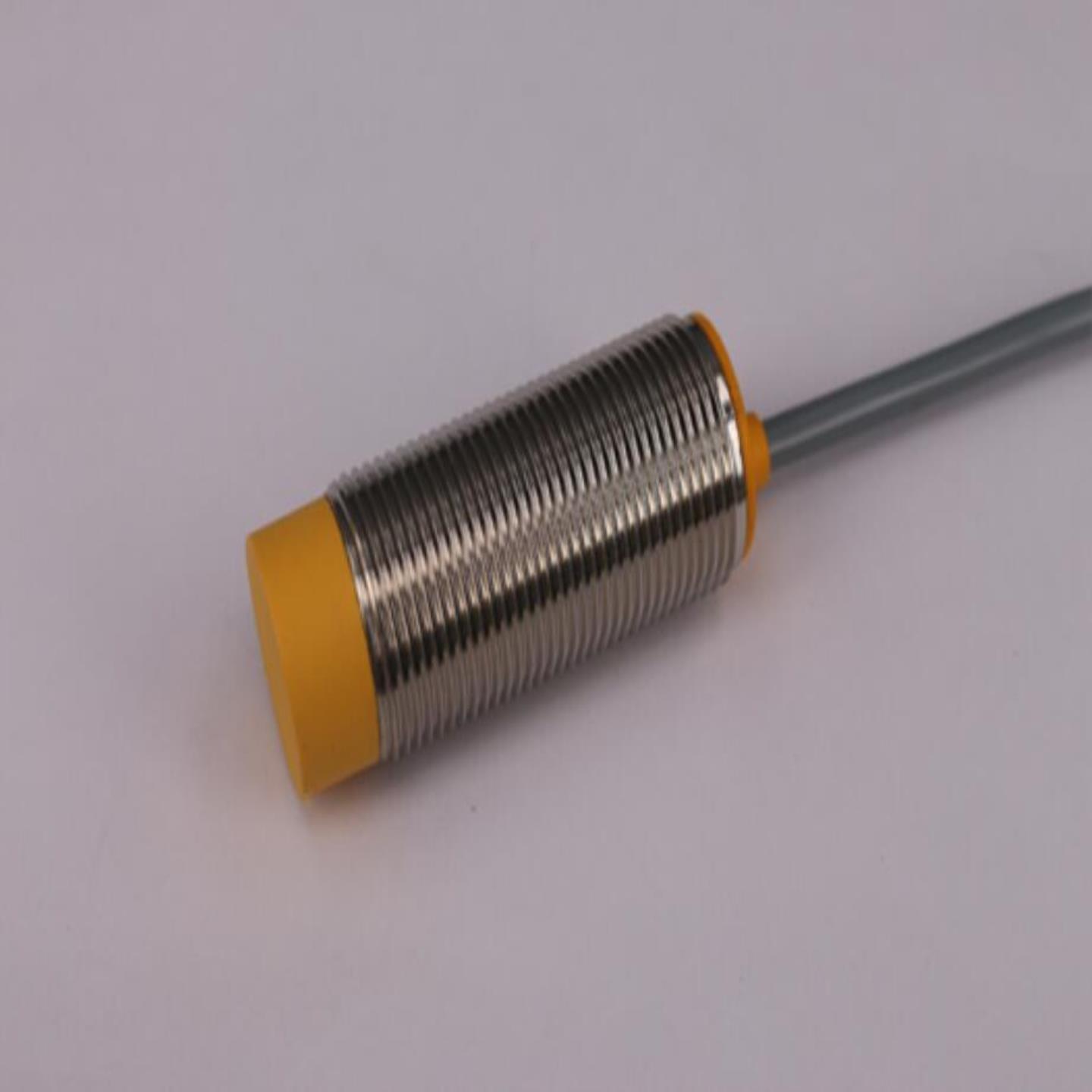 全新接近开关LG12-S24-3F1LG12-S24-3F2LG12-S24-3F5质保一年
