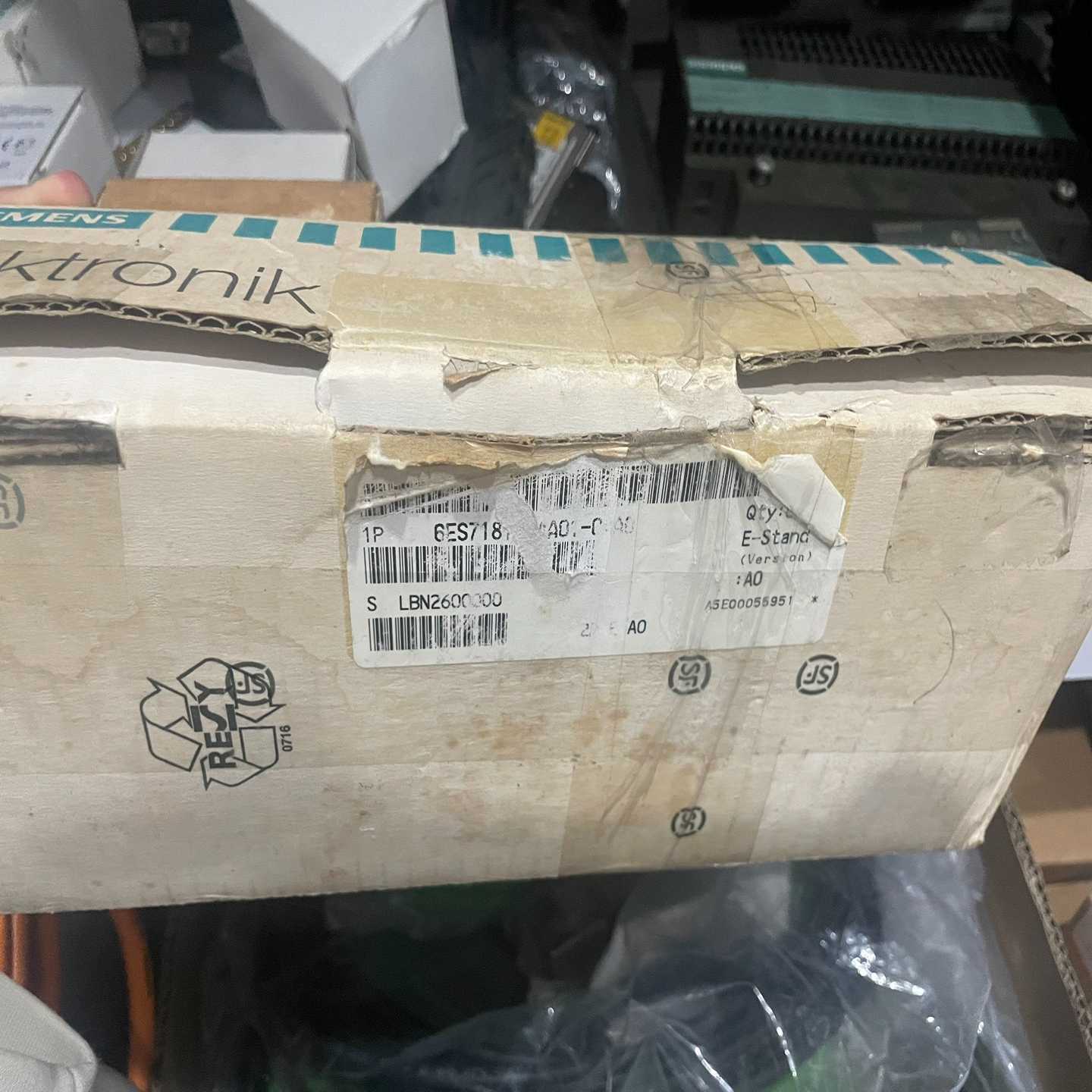 6ES7181-0AA01-0AA0拆封，如图（零零电子）