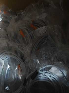 询价德国IFM易福门M12公母头EVW034五米弯插耐焊