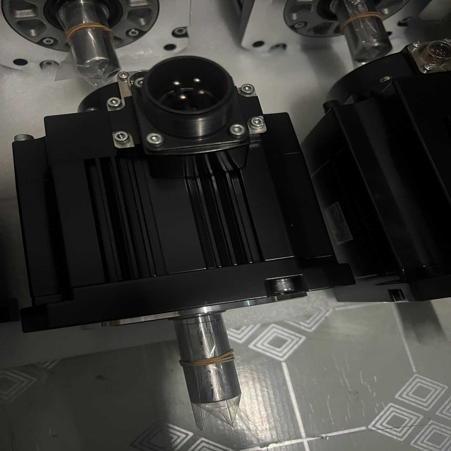 HC-SF102，SF152、SF202成色好、询价