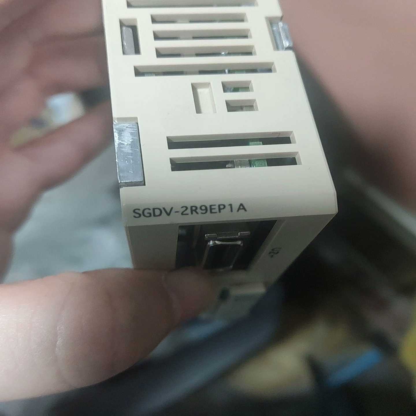 sgdv-2r9ep1a--议价商品