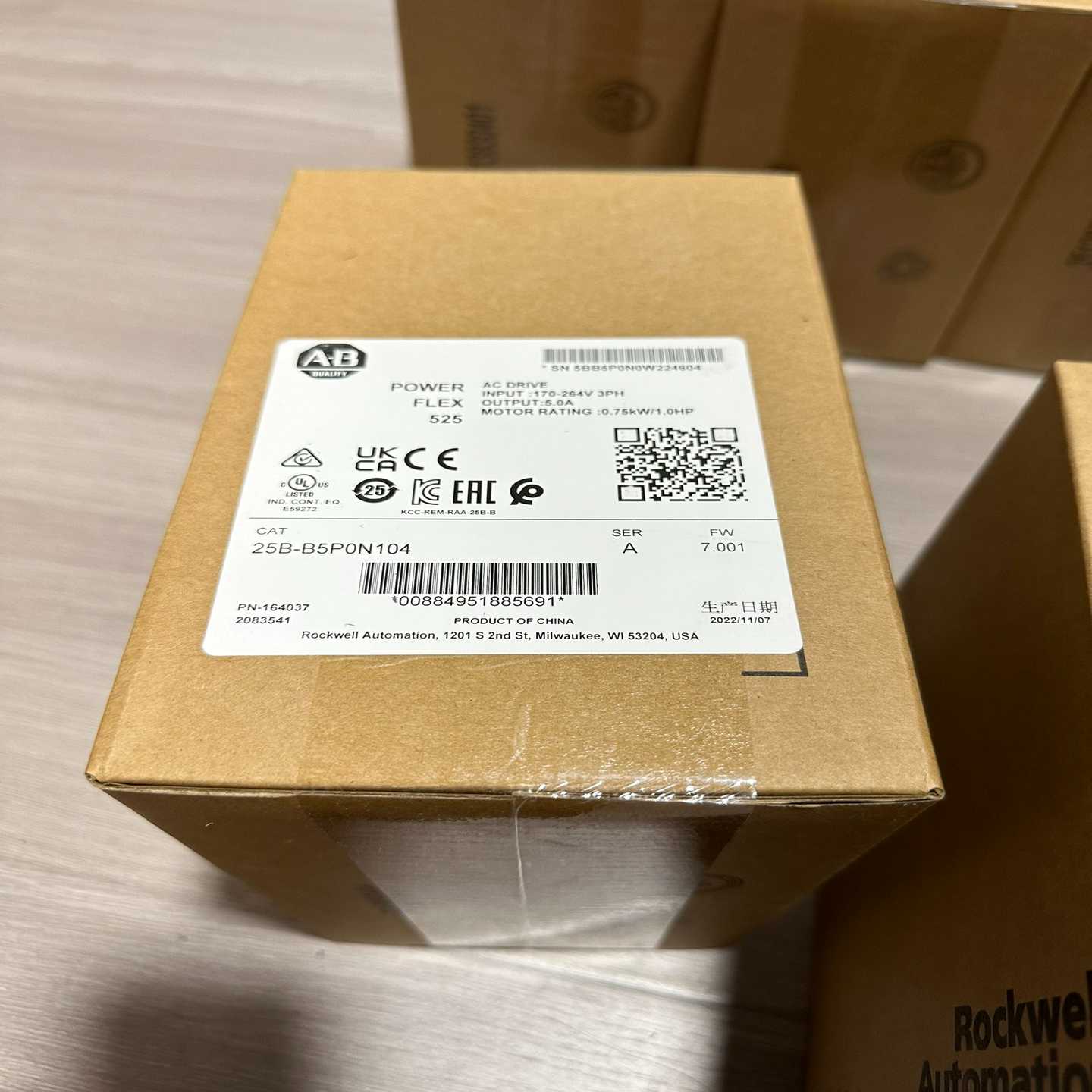 AB变频器25B-B5P0N104。看中联系询价