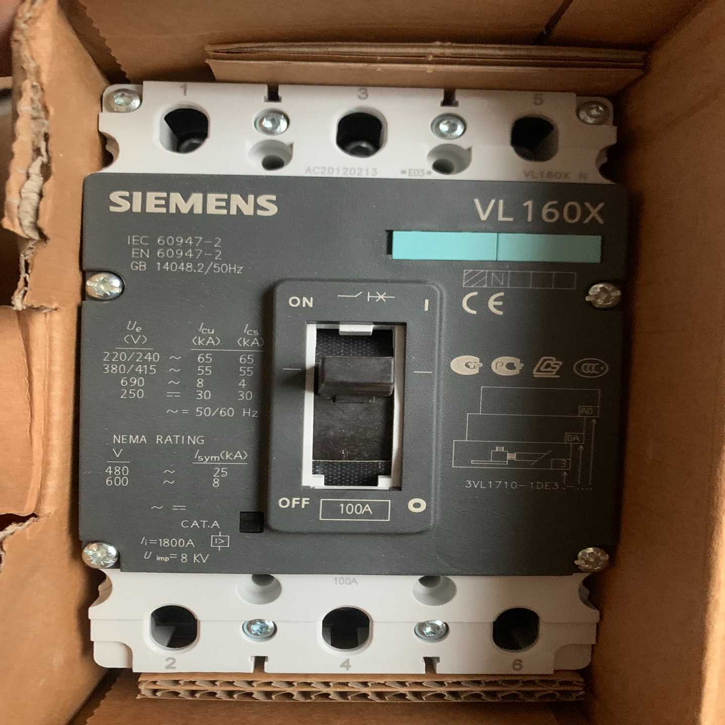 塑壳断路3VL1710-1DE33-0AA0100A询价